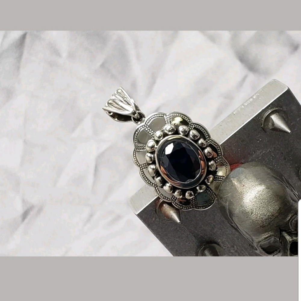 Sterling silver pendant, oval synthetic sapphire